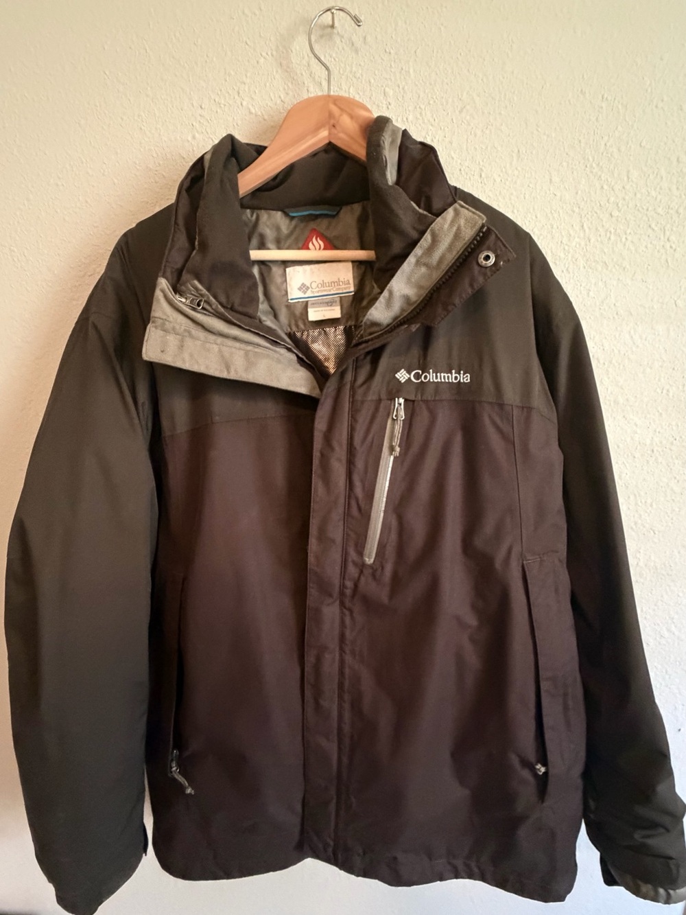 Columbia Men's Two-Tone Brown and Dark Gray Water & Snow Resistant Jacket
